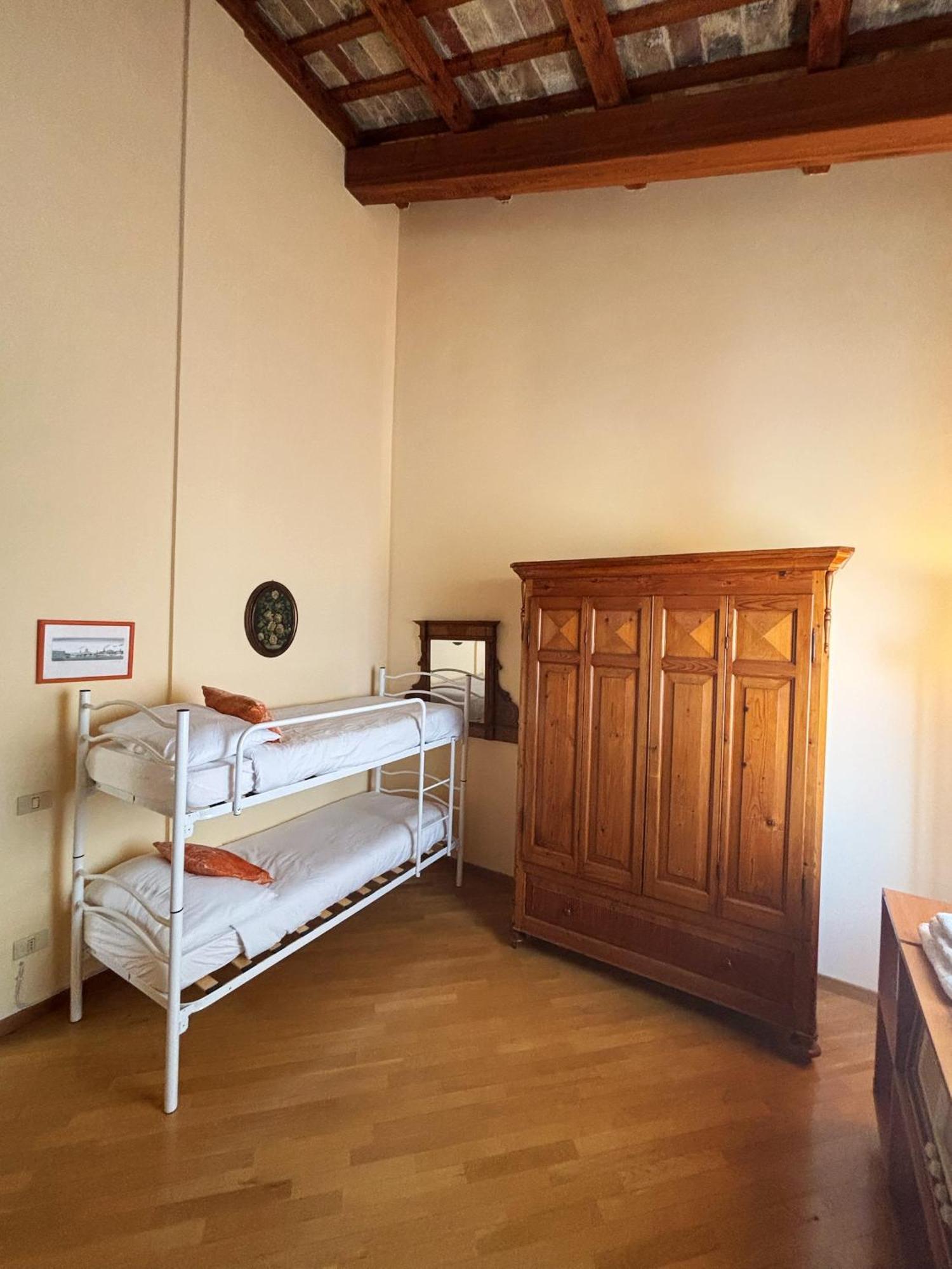 Domus Mirabilis Homestay Ancona Exterior photo